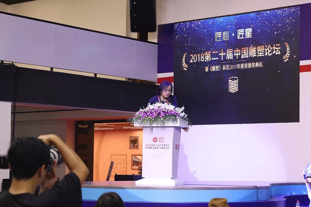 景育民.jpg 景育民.jpg